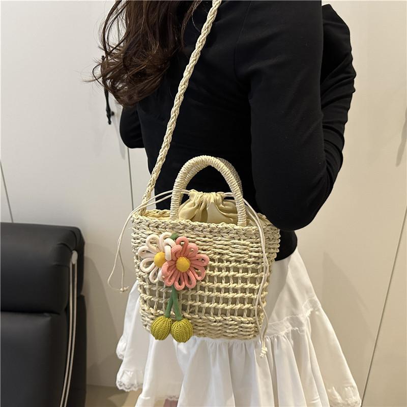 Summer Holiday Women Straw Beach Shoulder Bag Cute Flower Ladies Crossbody Bucket Bags Casual Commuter Female Handbags Purse