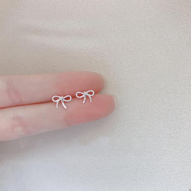 925 Silver Jewelry Women Fashion Cute Tiny Clear Bowknot Stud Earrings Gift for Girls Teens Lady Silver серебряный