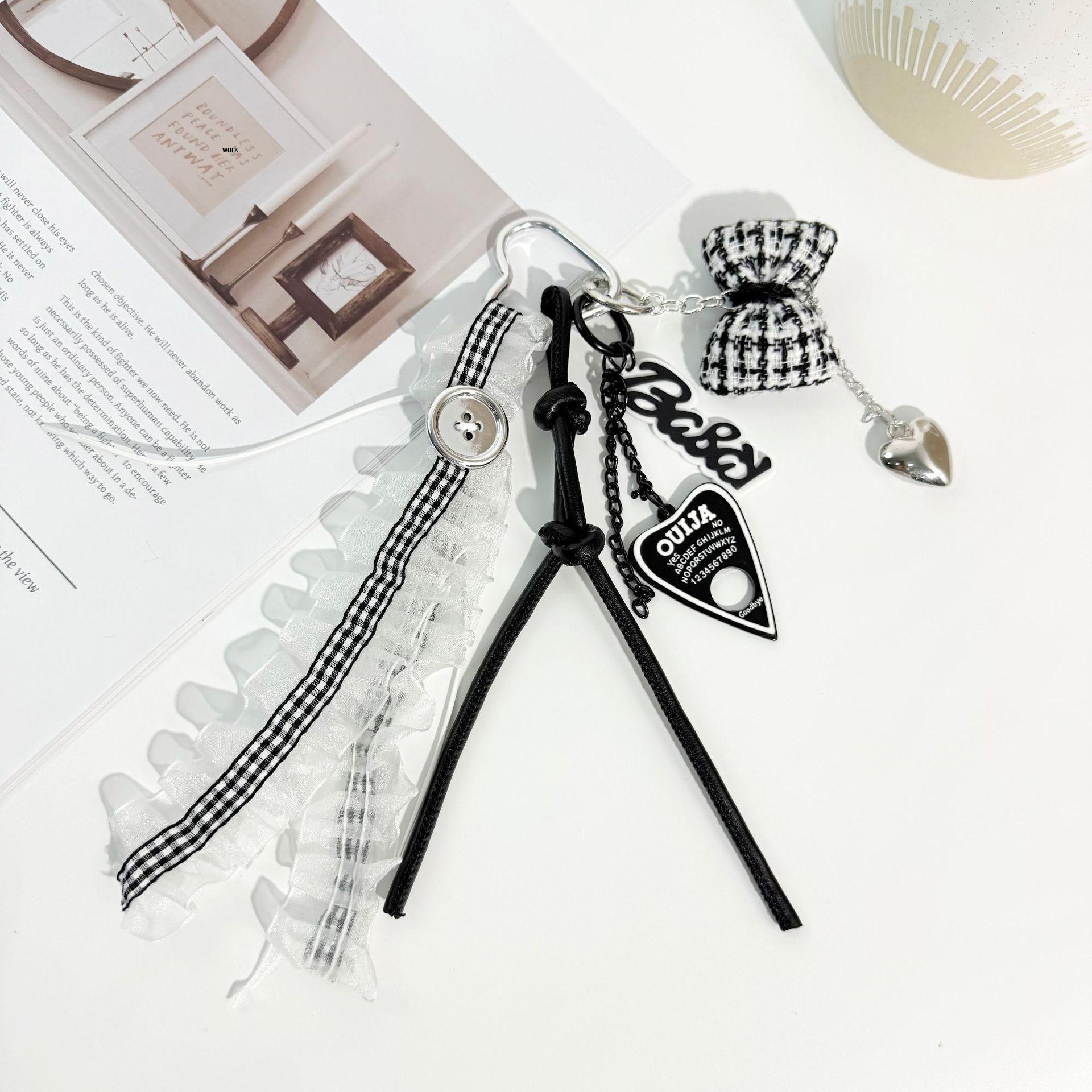 Miu Series Модная игрушка Блайнд Бокс Подвеска: Аксессуары для кукол из ткани своими руками, Черная серия