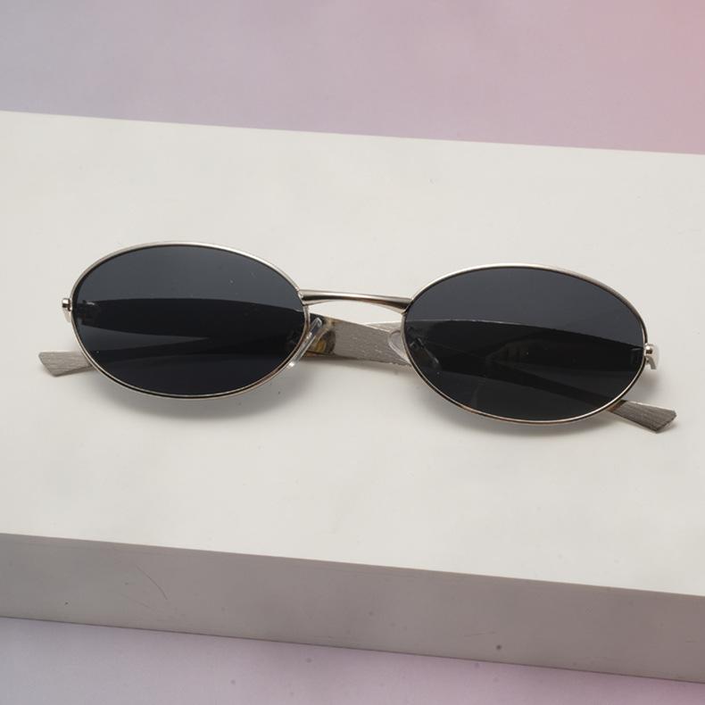 Vintage Small Frame Oval Sunglasses Women Men Luxury Brand Designer Eyewear Popular Travel Sun Glasses Uv400