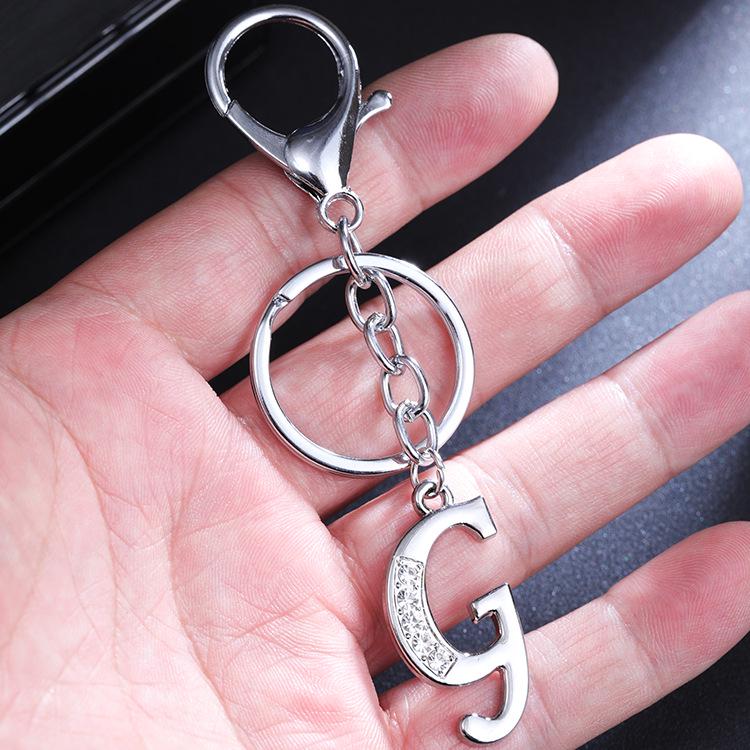 Kreativa Strass Nyckelringar: 26 engelska alfabet AB-legeringshängen för europeisk & amerikansk stil