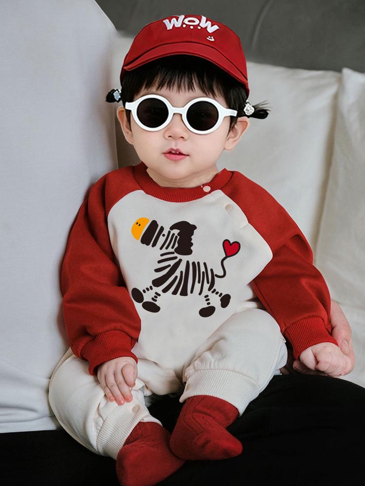 Autumn/Winter Family Hoodies & Baby Bodysuits - Street Style for Photos