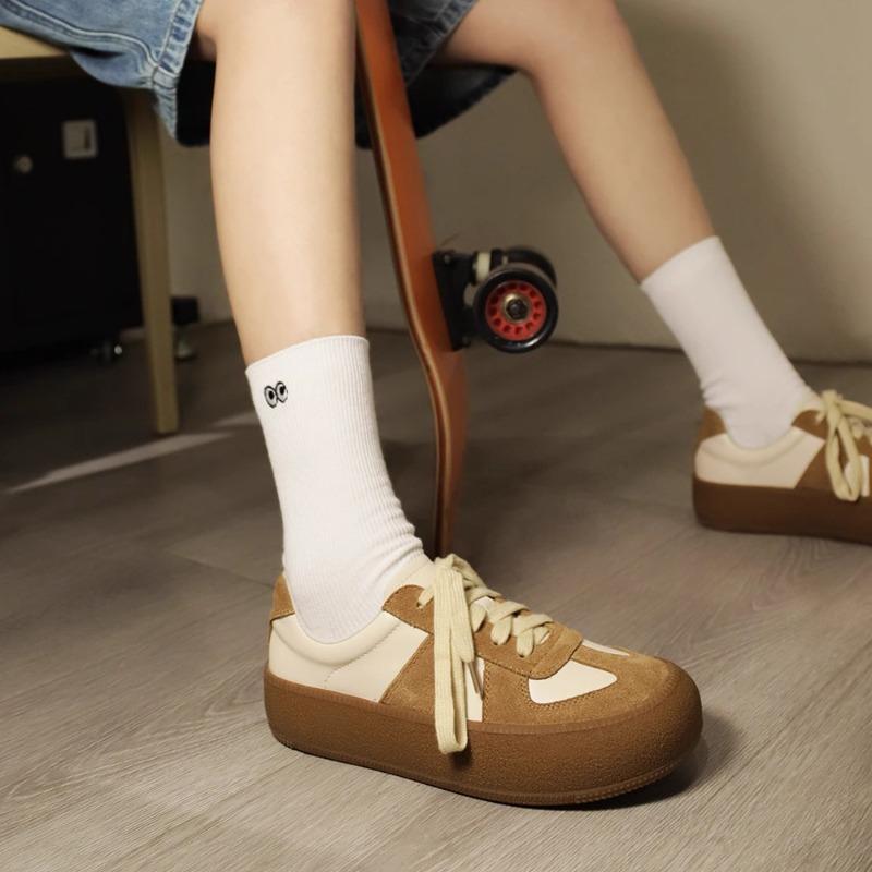 Natural Roll Thick Baseplate Shoes New Small Height Increase Versatile Casual Sports Shoes Retro