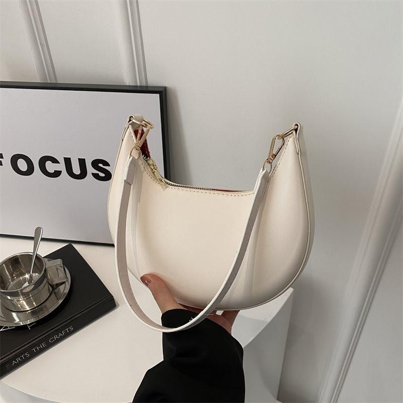 Stylish And Versatile Small Shoulder Tote Bag For Women Perfect For Everyday Use Available In Multiple Colors