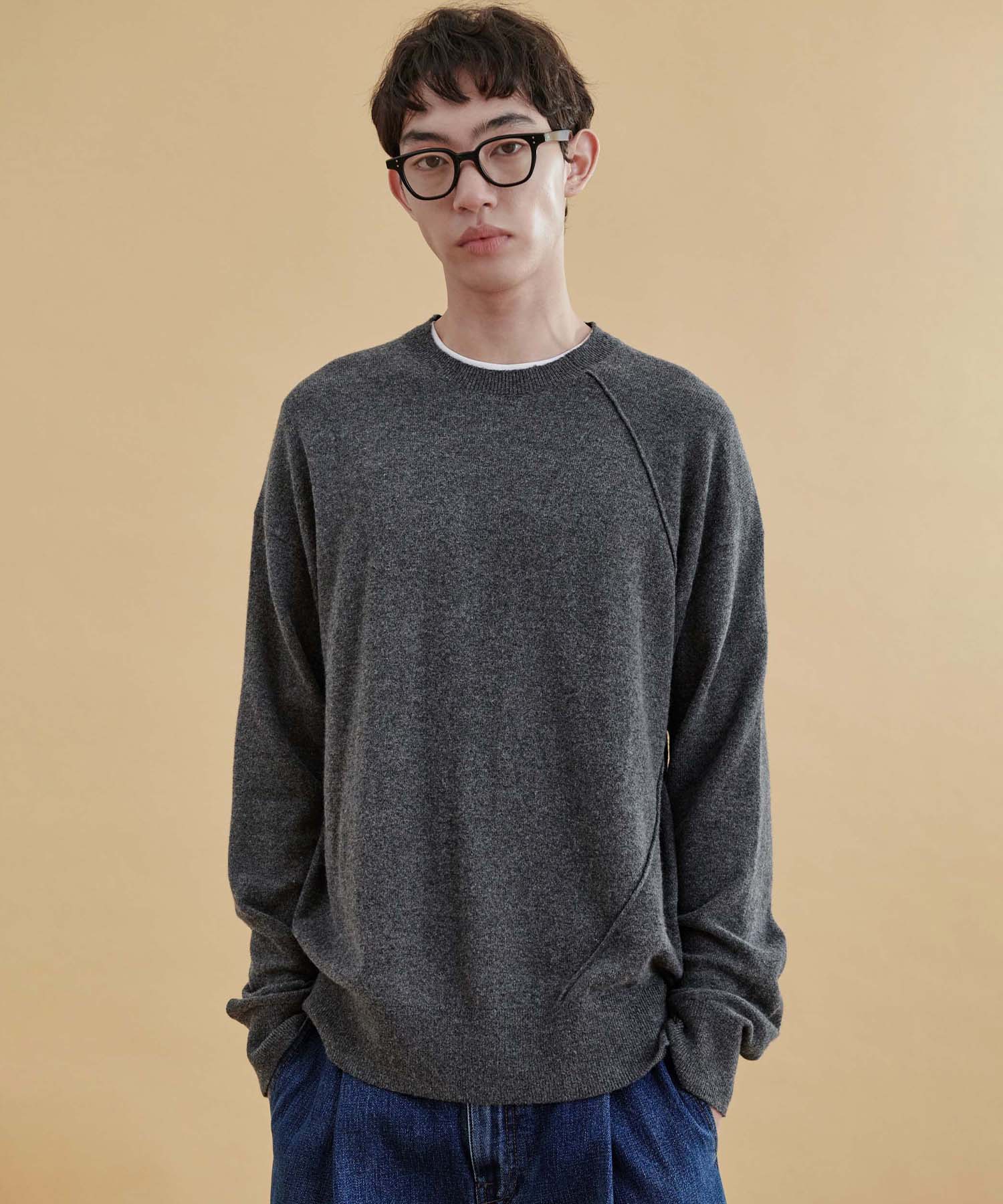 Plack Line Detail Knit Charcoal Charcoal/L
