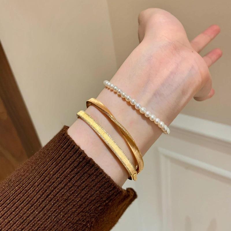 Vintage Medieval Italian Buchi Style Premium Brushed Mobius Bracelet Twisted Rope Diamond Stacked Wear Jewelry