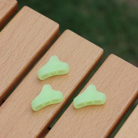 10ks Camping Světelné přezky větrných lan svítící ve tmě Plastové trojúhelníkové přezky Nastavovač lana pro stanové lano Bezpečnostní přezka Příslušenství pro venkovní kempingové stany