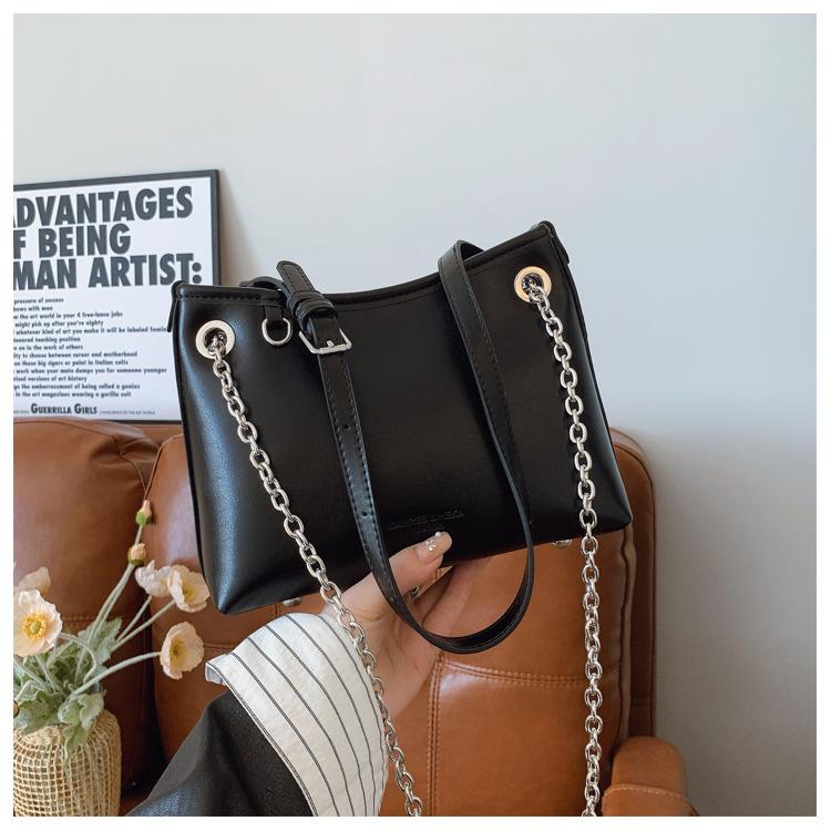 

Popular small bags women s summer versatile new simple chain shoulder messenger bag bucket bag чорний