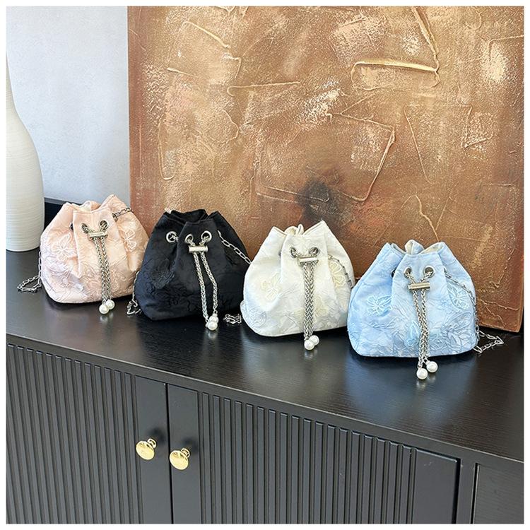 Butterfly Embroidery Ladies Bucket Shoulder Bags Vintage Flower Female Handbags Pearl Chain Women's Portable Crossbody Bags