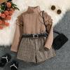 Conjunto de roupas de outono para meninas pequenas, pulôver canelado de manga comprida com babados e gola alta + shorts com estampa houndstooth + cinto