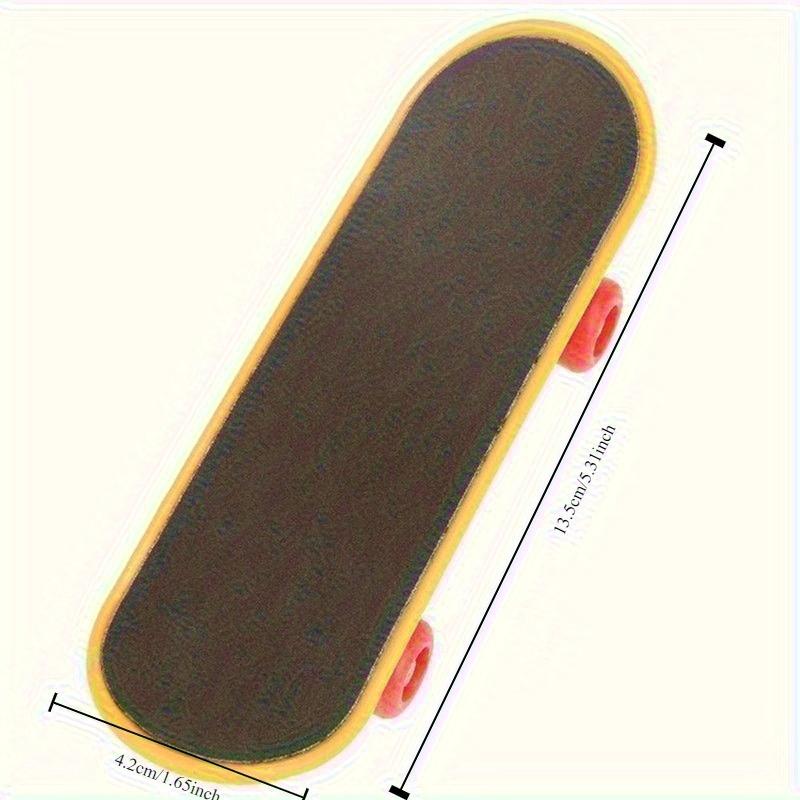 Bird Parrot Intelligence Toys Mini Training Skateboard Parakeet Growth Toy
