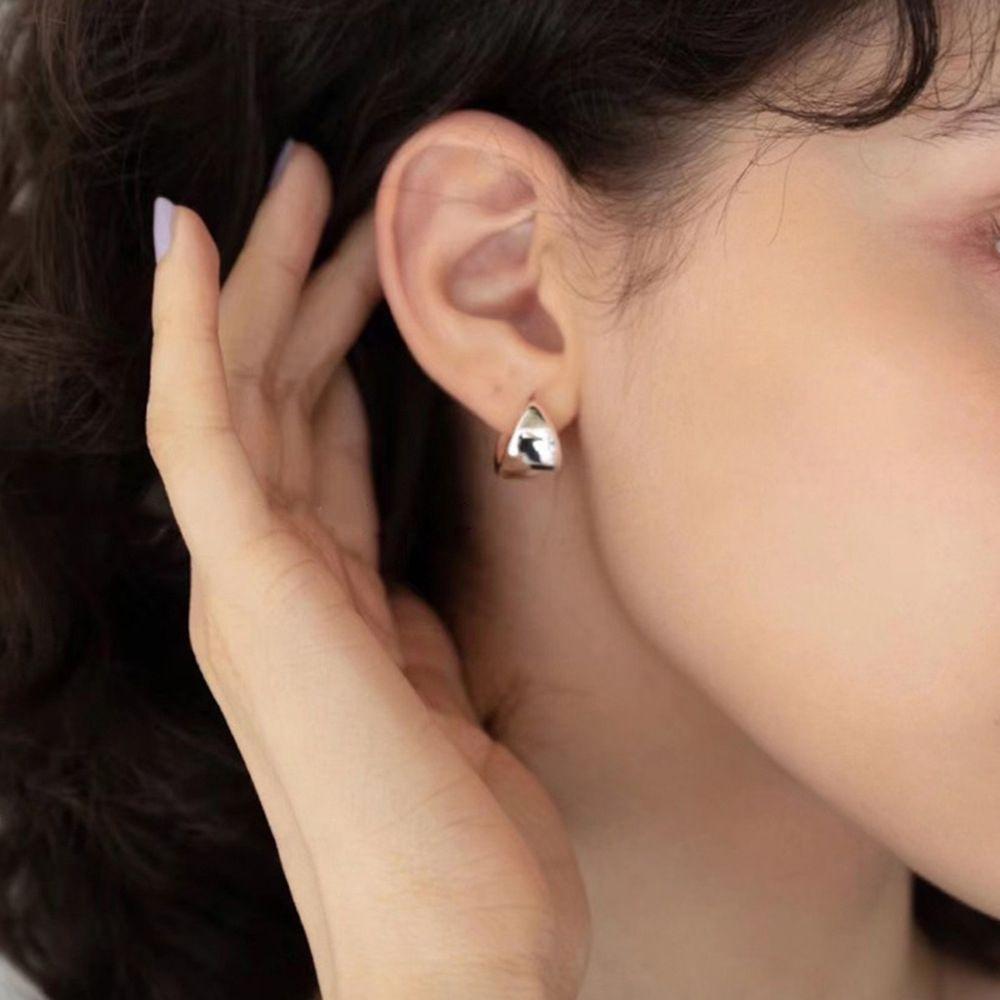 

Серьги-гвоздики с круглой пряжкой золотого цвета в корейском стиле для женщин, серьги-гвоздики, серьги-кольца