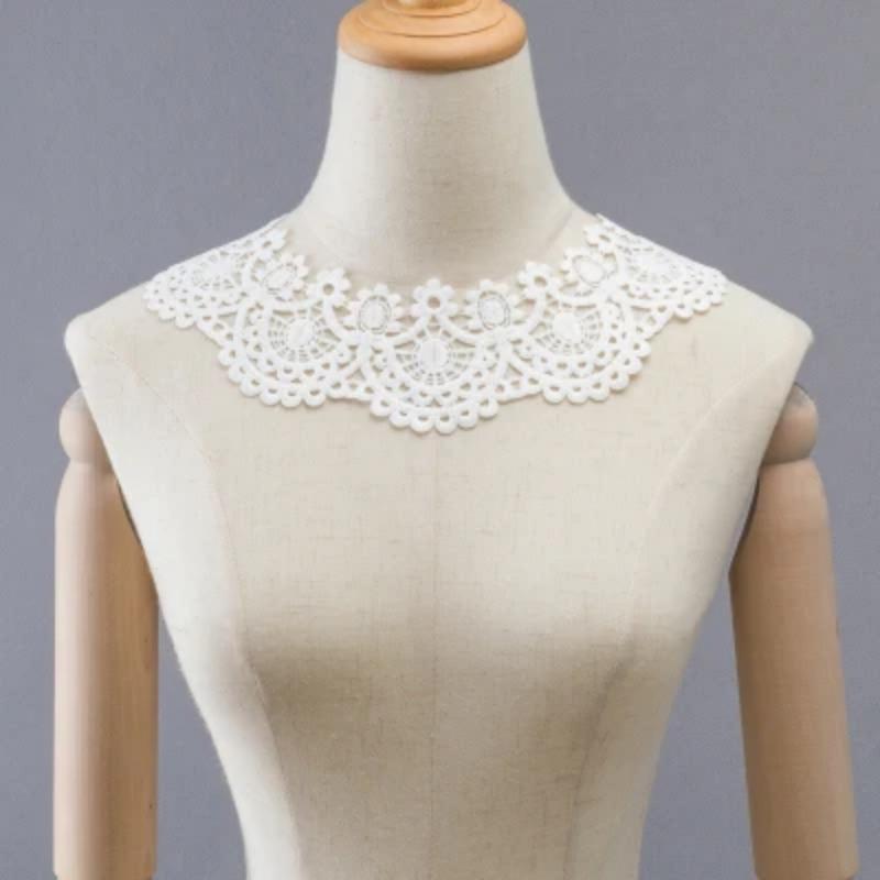 New Hand Crochet Product Fake Neckline Collar Hollow Tulle Lace Fabric Shawl Vest Shoulder Female Decorative Lace Fabric