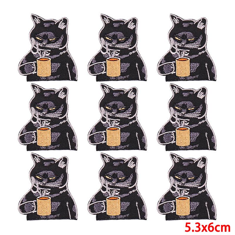 10 Pcs/lot Wholesale Embroidery Patch Iron On Patches For Clothing Patches On Clothes Jackets Decor Applique Sew Supplies