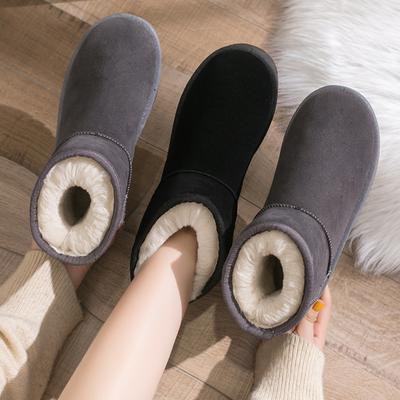 Modne buty śniegowe damskie wodoodporne antypoślizgowe 2024 nowe buty zimowe plus aksamitne krótkie buty na grubej podeszwie wsuwane ciepłe bawełniane buty