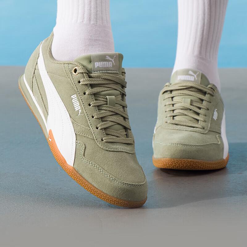 PUMA Women s Retro Lightweight Sportstyle Shoes 37