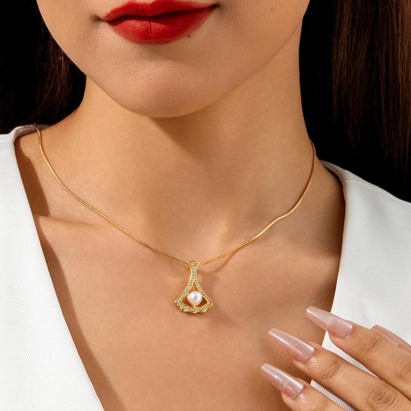 Accessories French Design Elegant Jewelry Set, Vintage Pearl Earrings Full Diamond Necklace