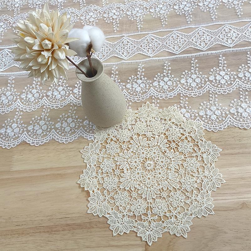 Beige lace embroidery cut-out tablecloth mat round water-soluble embroidery decorative coaster shooting props simple retro style