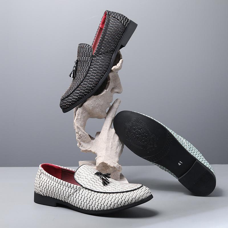 British Fashion New Arrival Men's Pointed tassels slip on Casual Shoes Male Loafers Wedding Dress Formal Footwear Zapatos Hombre