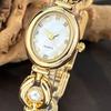 Ladies Oval Dial Watch Elegant Faux Pearl Bracelet Nacre Surface Wristwatch Retro Quartz Watch Luxury Timepiece