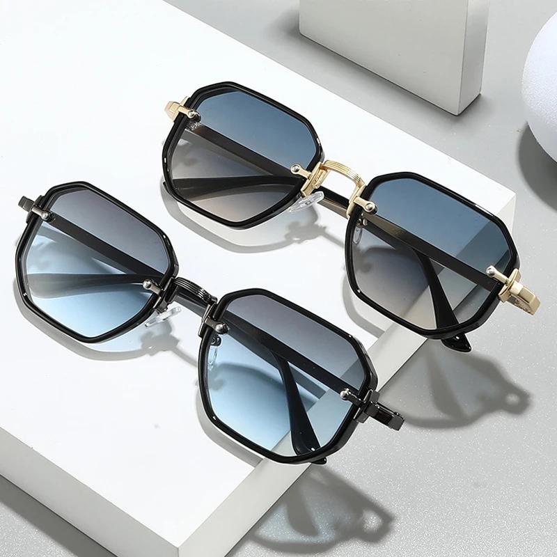 New Fashion Square Sunglasses Men Punk Shades UV400 Retro Metal Trending Gradient Women Sun Glasses