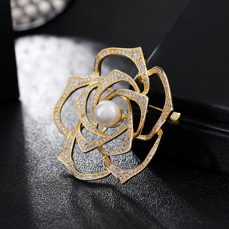 Retro camellia pearl brooch trendy light luxury high-end femininity elegant pin exquisite suit corsage accessories