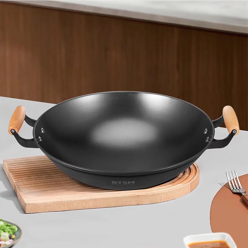 BTSM Handmade Cast Iron Wok