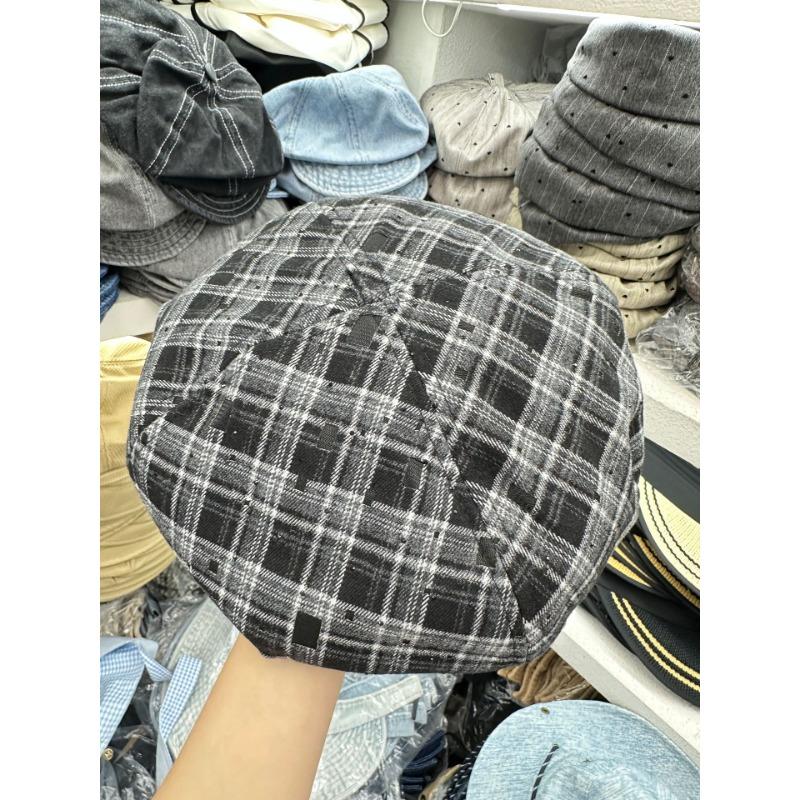 25 new retro plaid square beret children's early autumn atmosphere shows the face of the little painter hat tide