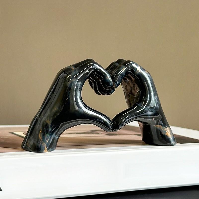 Heart Hand Gesture Sculpture With Resin Material For Wedding And Party Decor