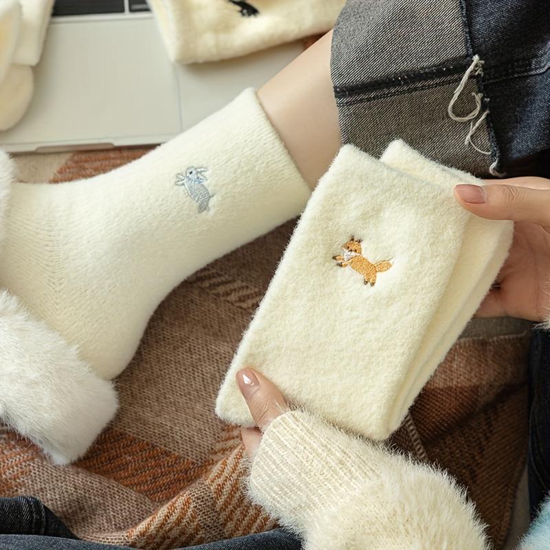 1Pairs Animal Embroidered Socks, Cute & Warm Fuzzy Mid Tube Socks, Women's Stockings & Hosiery
