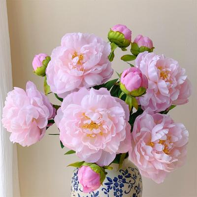 Woondecoratie – Decoratieve bloemen en kransen