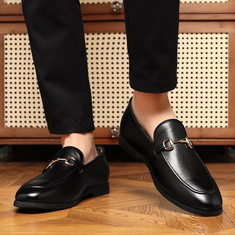 Large size men's loafers men's 2025 spring and autumn new European station casual leather shoes men's 46 British small leather shoes