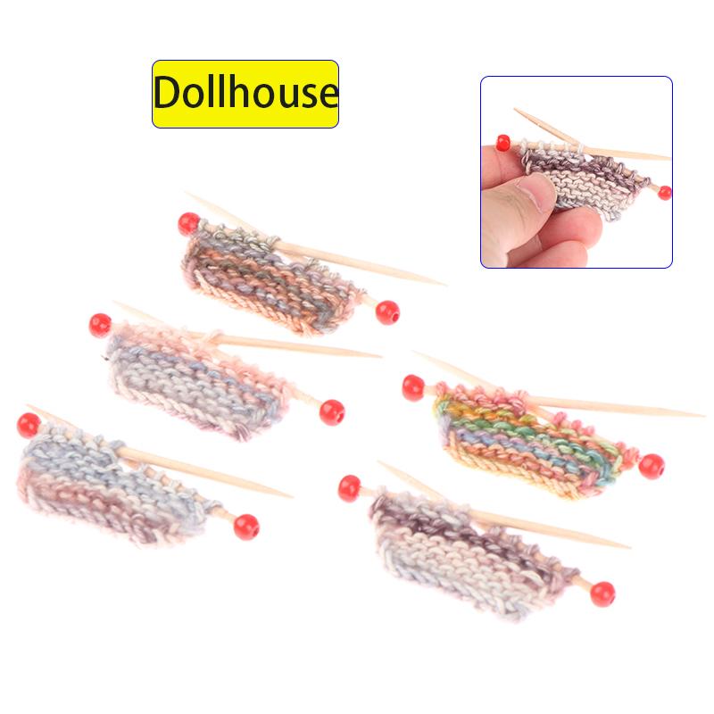 1Pcs 1/12 Miniature Dollhouse Simulation Thick Knitted Sweater Model DIY Accessories Decorative Ornament