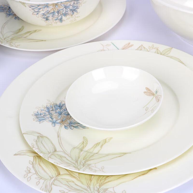 Northern Scenery Bone China 50-Piece Dinnerware Gift Set