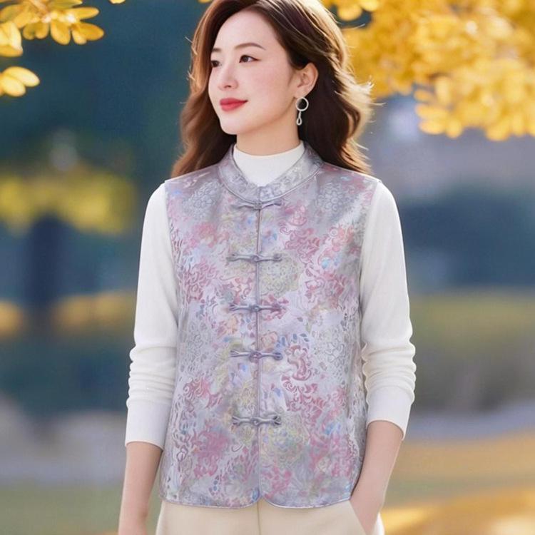 Elegant Retro Jacquard Vest with Frog Button for Moms - Age-Reducing, Stylish Outerwear for Middle-Aged and Elderly Women
