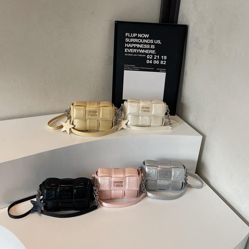 Woven Portable Small Square Bag Women's Spring New Shoulder Bag Niche High-end Hand Carry Messenger Bag