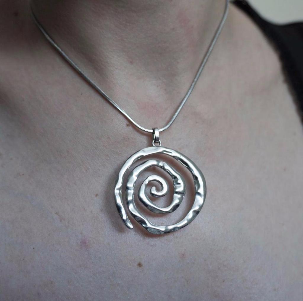 Geometric Titanium Steel Pendant Necklace For Women With Snake Chain Style