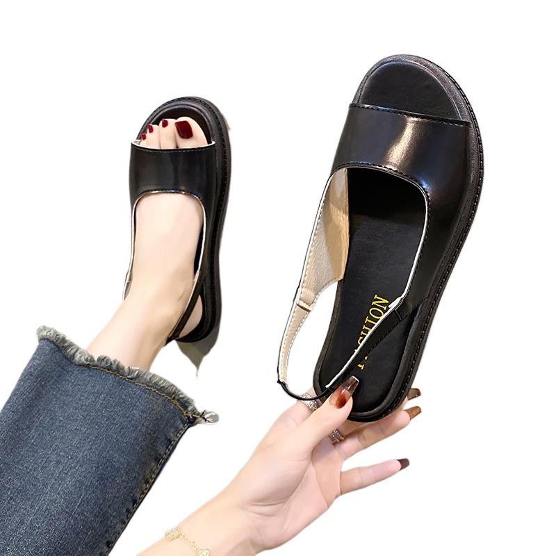 Móda 2024 Nové robustní dámské boty ve výprodeji Dámské platformové klínkové přezkové dámské sandály s páskem Letní ležérní sandály