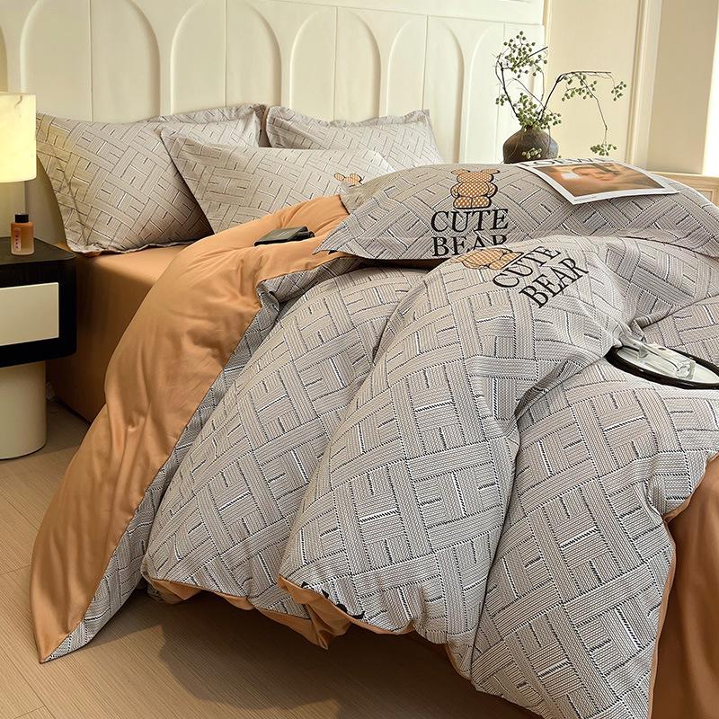 Pure Cotton Fresh Style Bedding Set: Modern Minimalist Duvet Cover, Sheet & Fitted Sheet for Spring/Summer