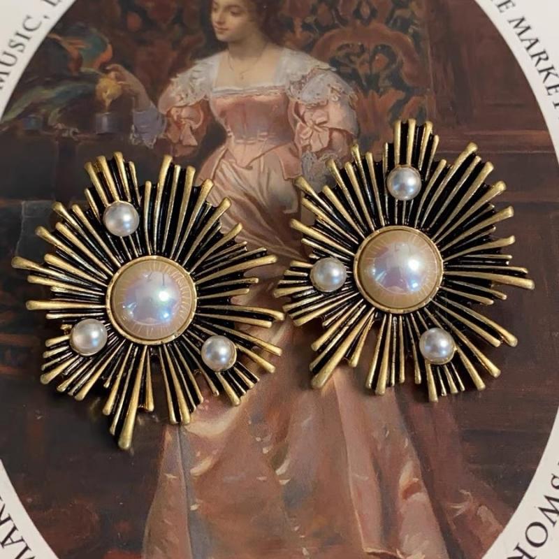 Temperament Exaggerated Retro Imitation Pearl Metal Geometric Ring Earrings Women's Party Clothing Jewelry Accessories