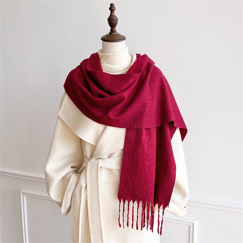 New Embossed Cashmere Women's Winter Scarf Warm Chunky Shawl Luxury Designer Tassels Pashmina Bufanda Lady Wrap Man Scarves