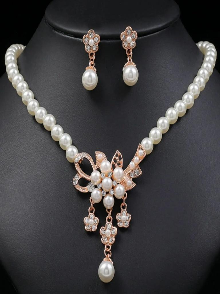 3-piece Jewelry Set, Floral Women's Pearl Earrings, Necklace Decoration Suitable for Women To Attend Parties