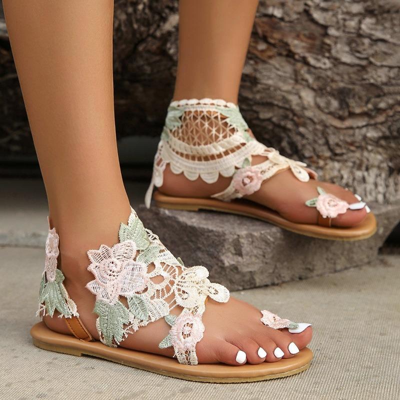Fashion 2025 Summer Foreign Trade New Large Size Women's Flower Flat Sandals Bohemian Beach Shoes