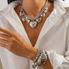 Retro Metal Pattern Love Pendant Necklace, Fashion Copper Bead Chain Collarbone Necklace Women