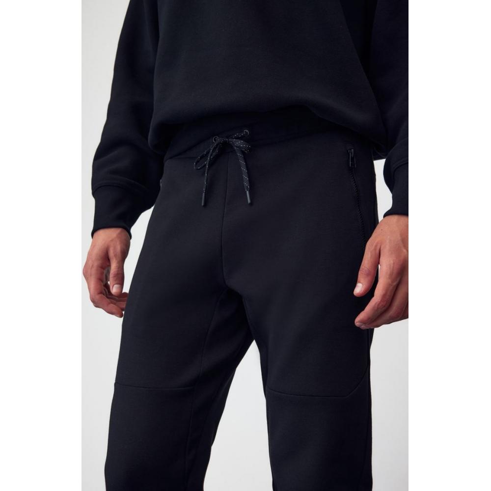 H M dryMove Zip Pocket Detail Tapered tecH Jogger Pants Black