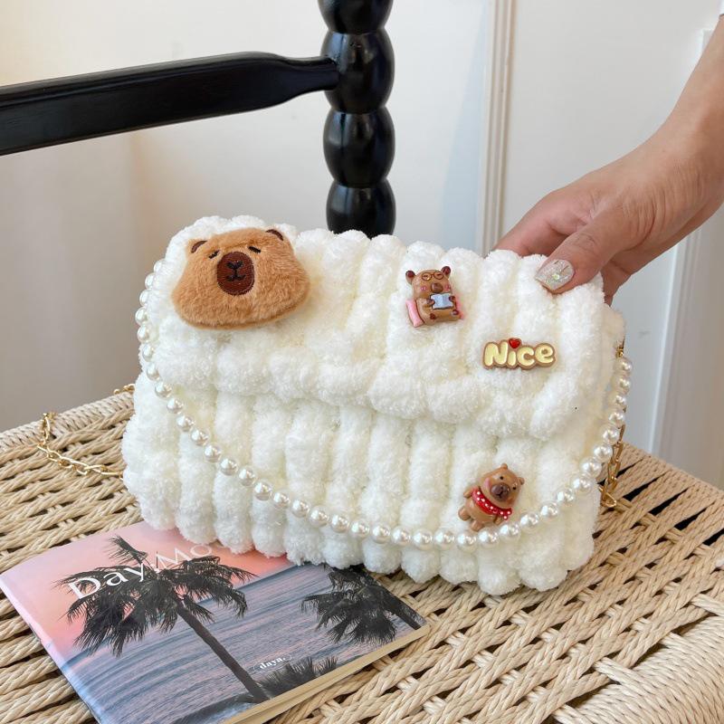 Capybara Hand-Knitted DIY Crossbody Bag Kit - Perfect Gift for Girlfriend