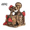 Kissing Skeleton Figurine Halloween Gothic Couple Figurine, Vintage Resin Statue, Romantic Statue Rose Sculpture for Holiday Party Decoration Decor