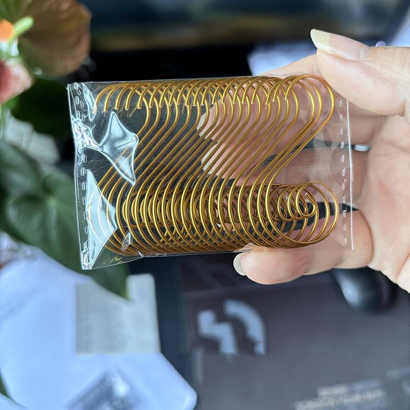 20PCS Tree Ornaments Multipurpose Plastic Heavy Duty Hangers Festive Stockings Ornaments S Hooks Xmas Christmas Shaped 50mm