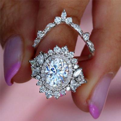 Elegantes Luxus-Silberfarben-Set mit ovalem Zirkonia-Schliff für Frauen, Hochzeitsband, Zubehör, Verlobungsfeier-Schmuck