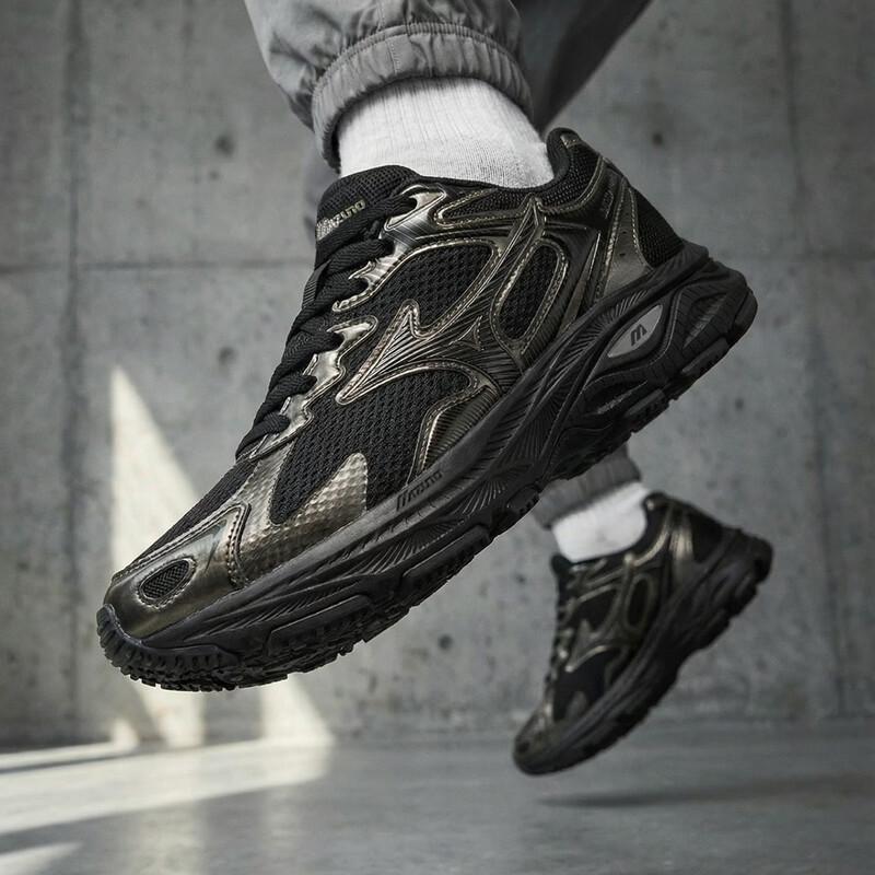 Mizuno Unisex D1GH2235-21 All-Season Road Running Shoes EU 42.5
